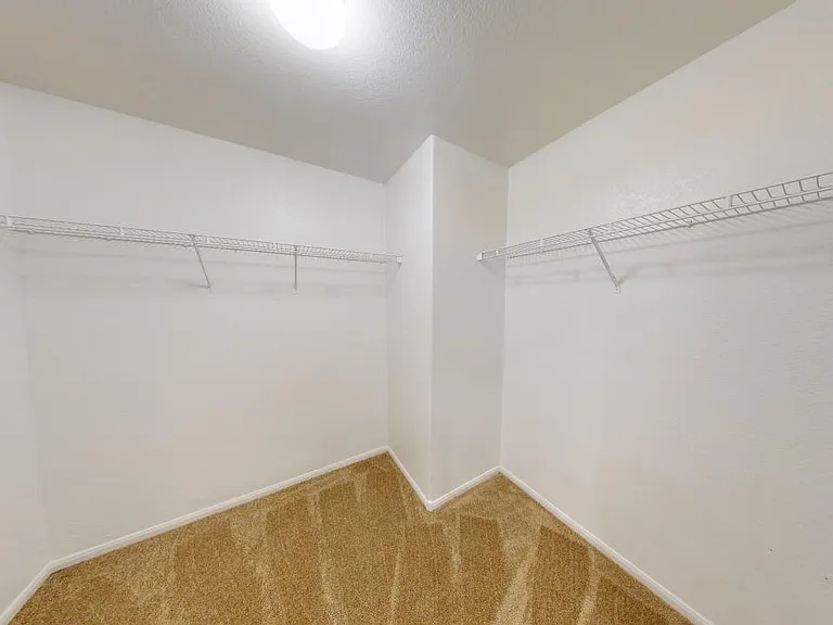 10225 Missouri Meadows St — Photo 22