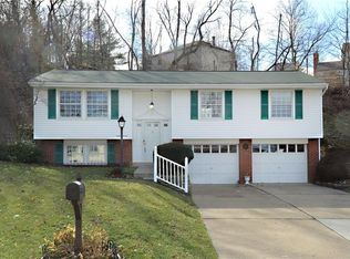 125 Dover Dr, Coraopolis, PA 15108