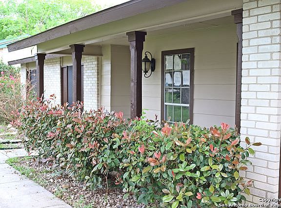 4th image of 225 Guilford Frg