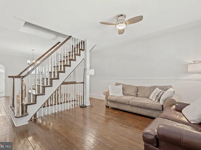 183 Markle St — Photo 2