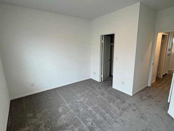3rd image of 9089 Walker St