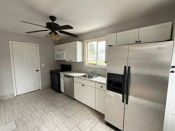 5th image of 207 Duane St #209