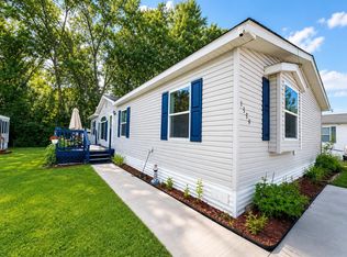 1339 Pine Tree Dr, Maplewood, MN 55119