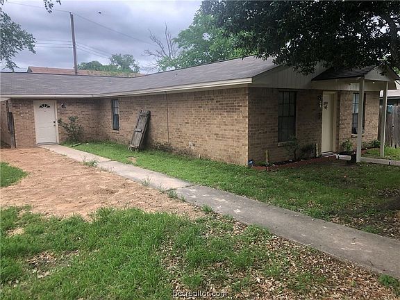 4th image of 2809 Sprucewood St