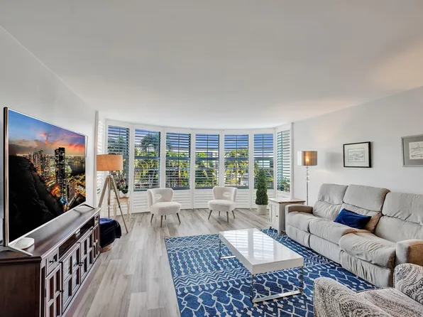 3051 NE 48th Street #205, Fort Lauderdale, FL 33308