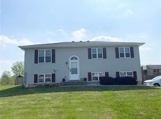 105 Westwood Dr, Gallatin, MO 64640