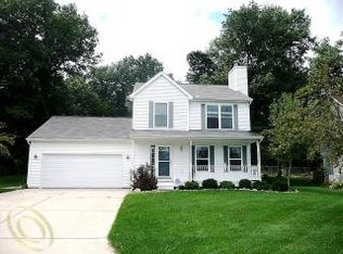 2397 Hickory Circle Dr, Howell, MI