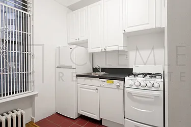 Rented by LC Lemle Real Estate Group