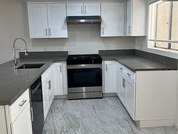 4th image of 5195 Walnut St #4