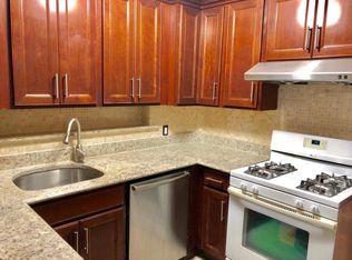 6412 183rd St FL 1ST, Flushing, NY 11365