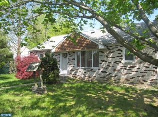 547 Station Ave, Glendora, NJ 08029