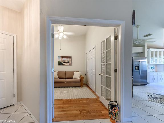 5th image of 12348 SW Kingsway Cir #403