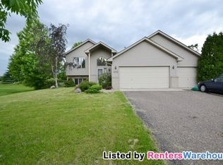 5533 Vinewood Ln N, Plymouth, MN 55442