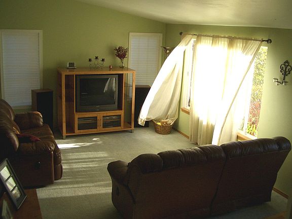 5th image of 5601 1st Ave SE