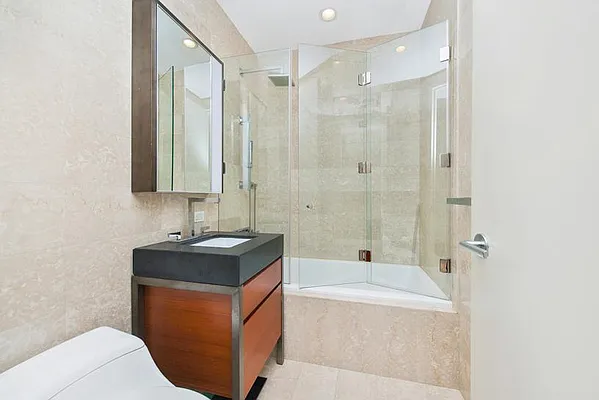 Rented by Compass | media 18