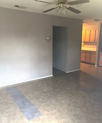 5th image of 1827 Madrid St