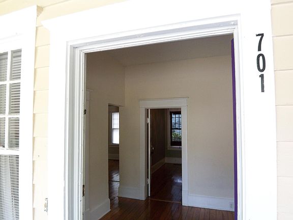 5th image of 701 E 4th St