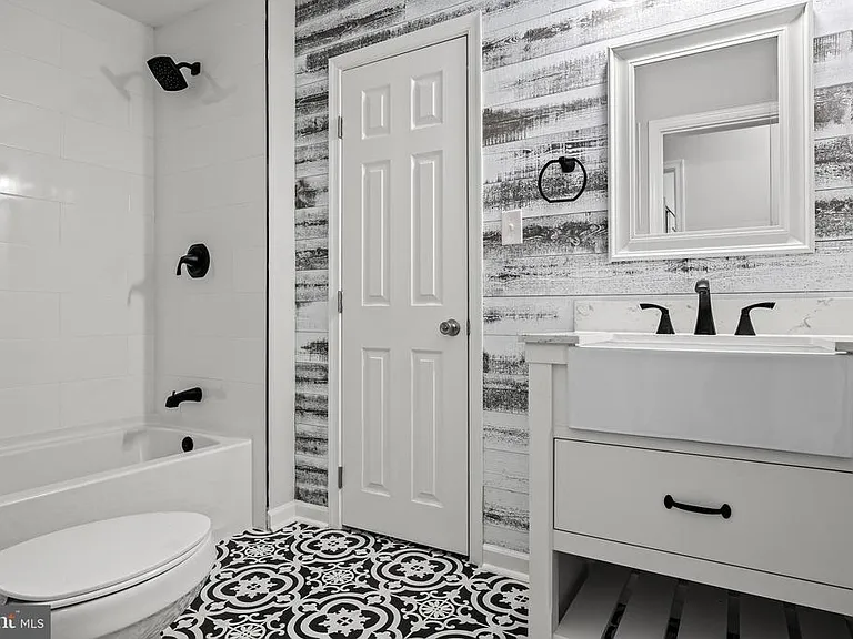 467 W Atlantic Ave — Photo 20