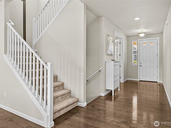 5th image of 25714 207th Avenue SE