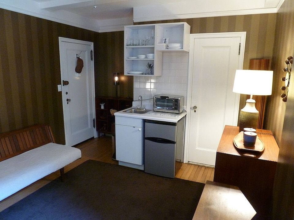 1st image of 325 W 45th St APT 506A