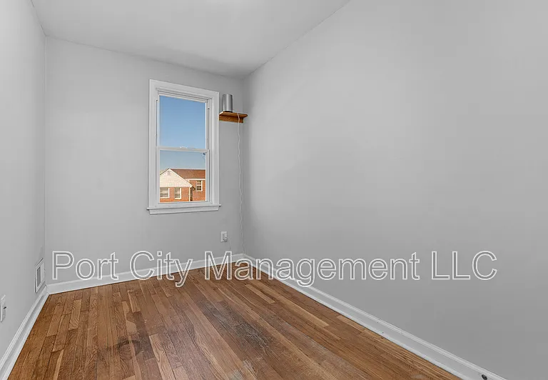 944 Dalton Ave — Photo 14
