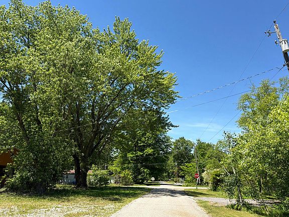 5th image of 7198 Beaver Rd