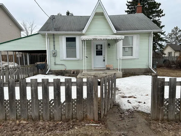 44 Sanford St, Barrie, ON L4N 3C4