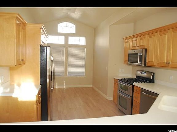 2nd image of 239 N Queensland Ct