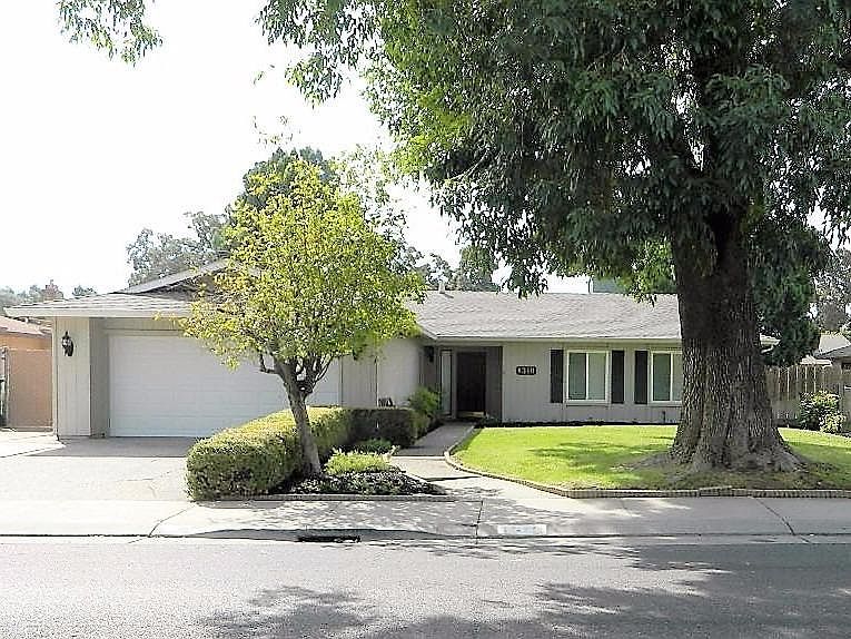 1st image of 1310 Royal Oaks Dr