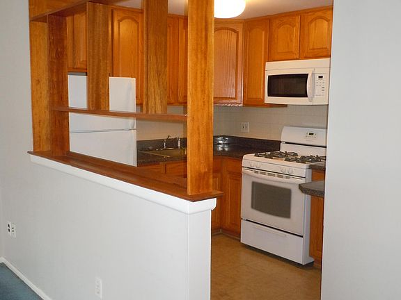 4th image of 5427 Houghton Pl