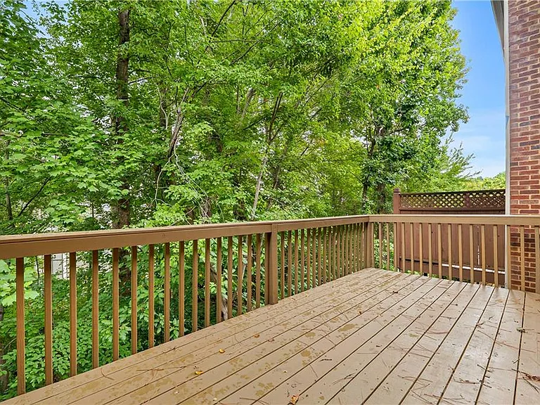 2844 Loftview Sq — Photo 18