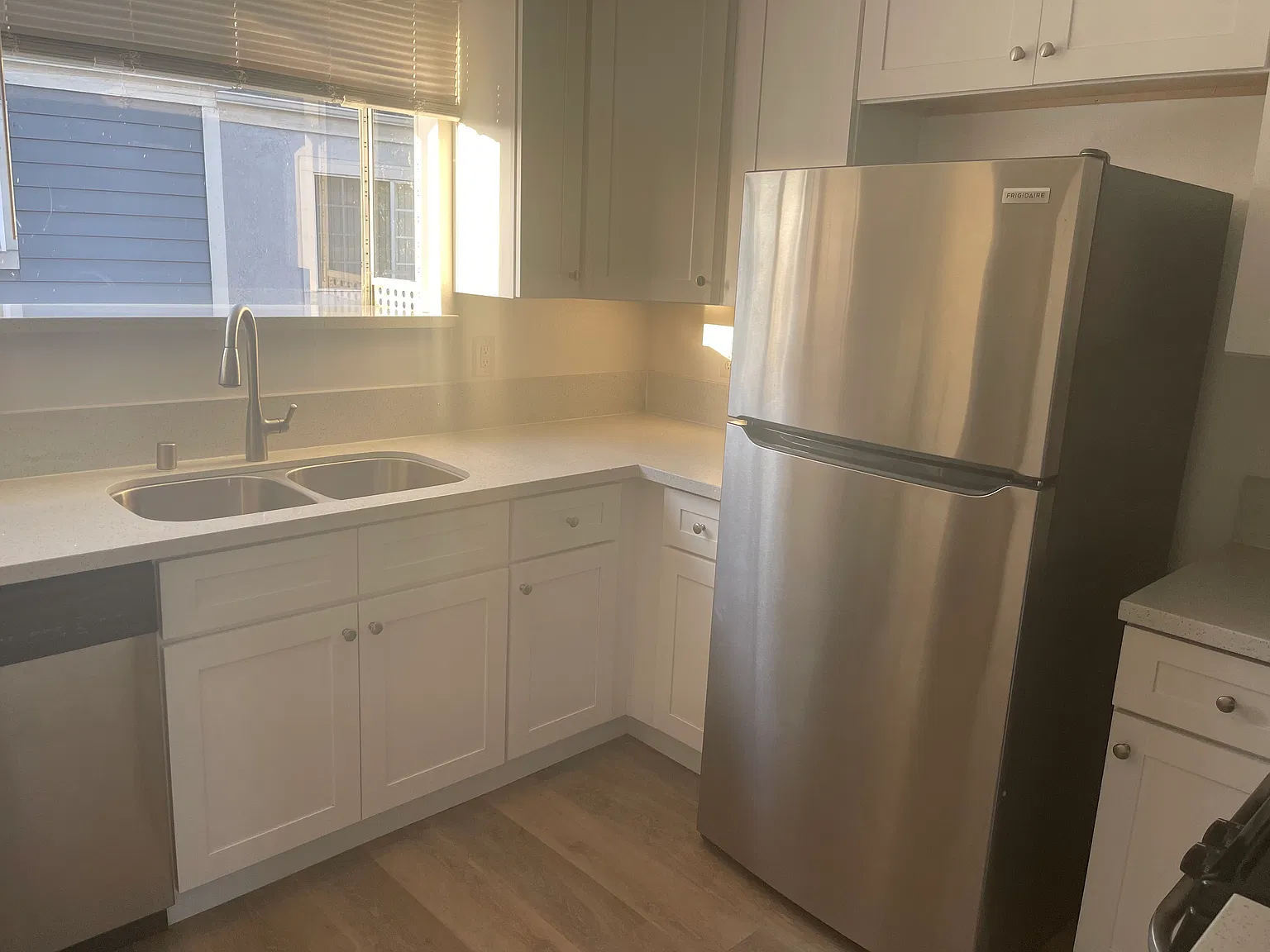 1 bed, 700 sqft, $2,400 — Photo 1