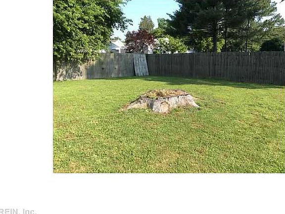 2nd image of 2701 Halsey St