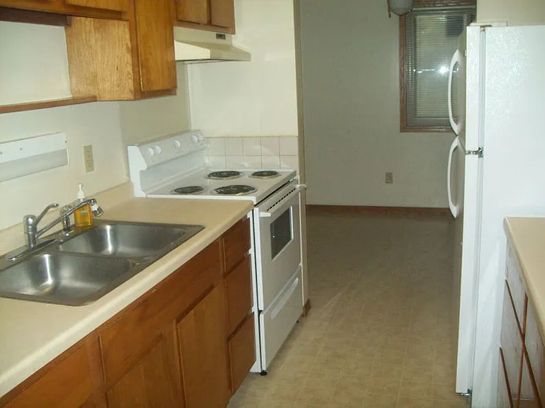 5021 Old Middleton Rd — Photo 11