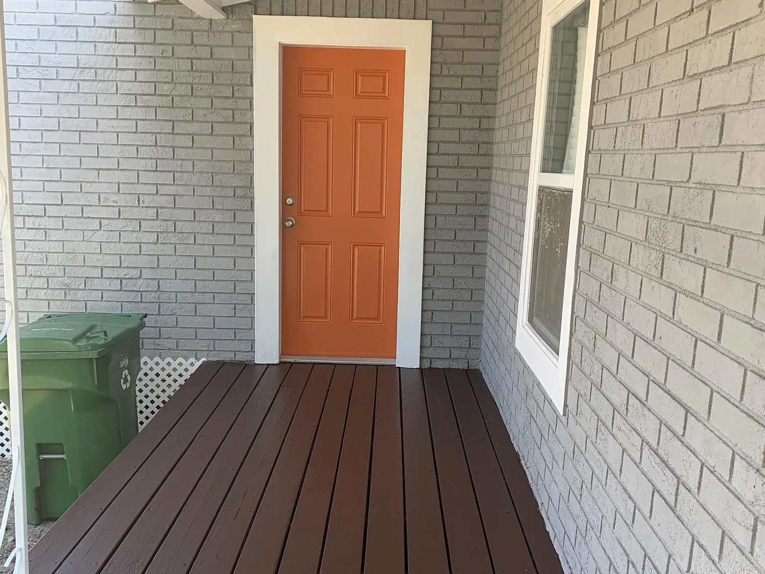 3 bed, 1325 sqft, $2,700 — Photo 4