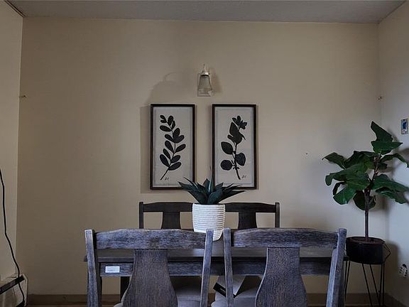 5th image of UNIT 12-51 Centennial STREET