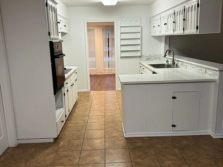 Multiple dining are options