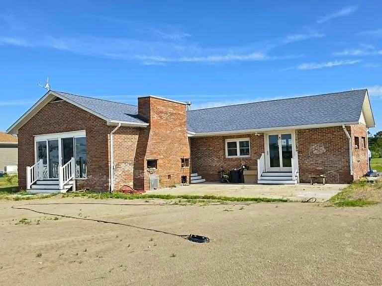 22931 Steele Dr — Photo 31