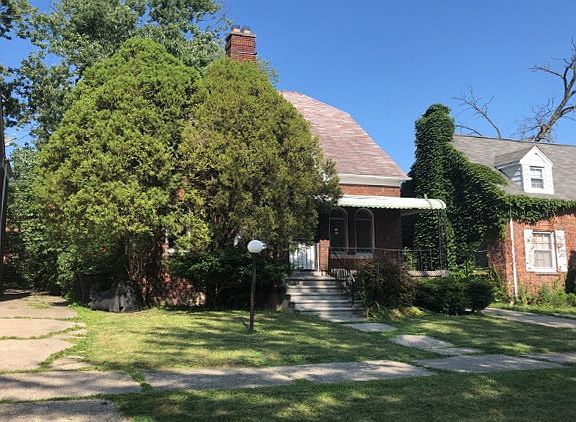 3rd image of 4634 Bedford St