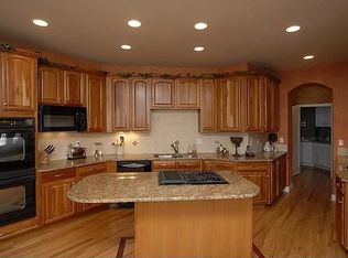 7200 Forest Ridge Cir, Castle Pines, CO 80108