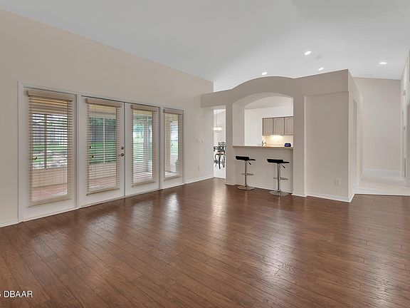 2nd image of 1465 Bent Oaks Blvd