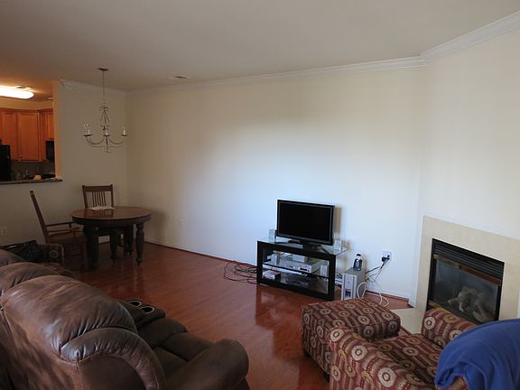 3rd image of 3850 Lightfoot St Unit 352