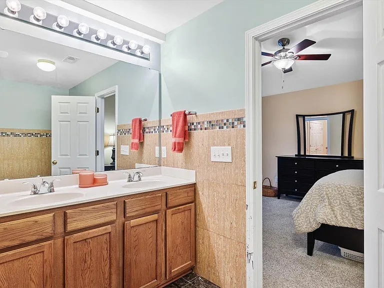 322 Anterbury Dr — Photo 13