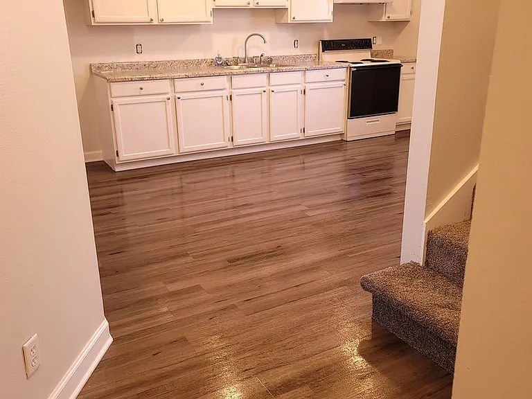 Come Home to Peterson Square Apartments — Photo 28