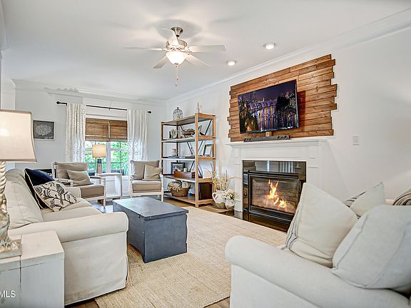 4th image of 1542 Dogwood Cove Ln