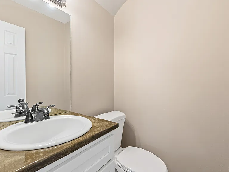 240 Josh Ln — Photo 14