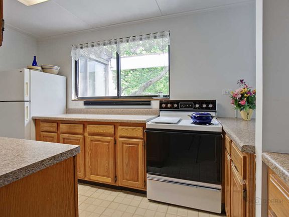 5th image of 314 W Miner St APT 3A
