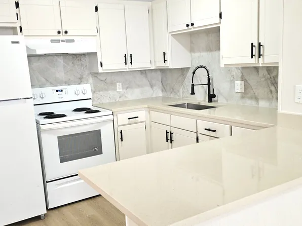 517 W Main St #41, Azle, TX 76020