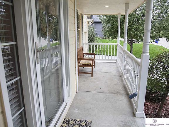 2nd image of 15445 Seward St
