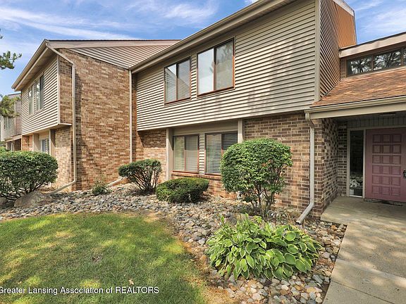 3rd image of 1046 Grenoble Ln Unit A